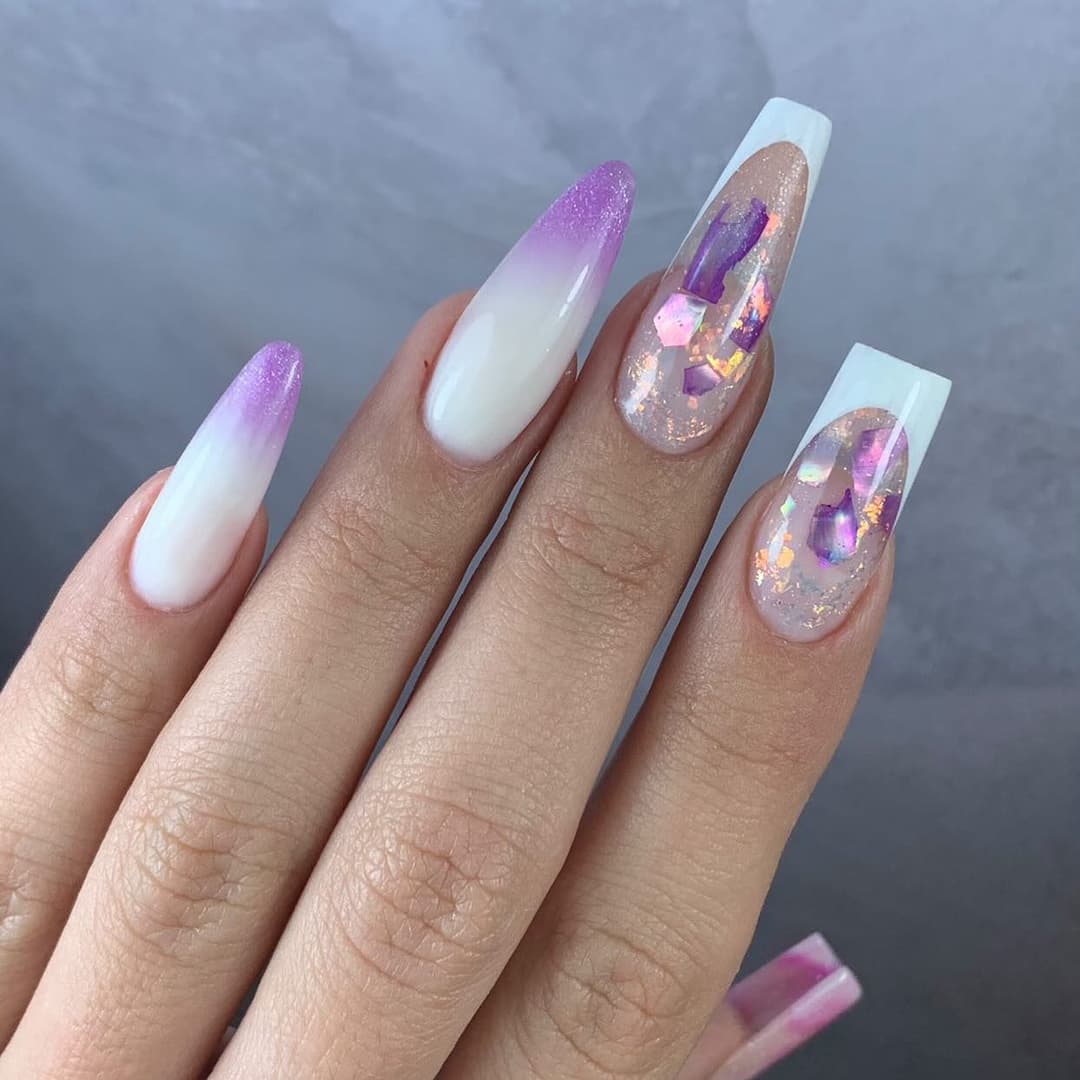 Nail art u Boru – glamur biserno prelivanje boja