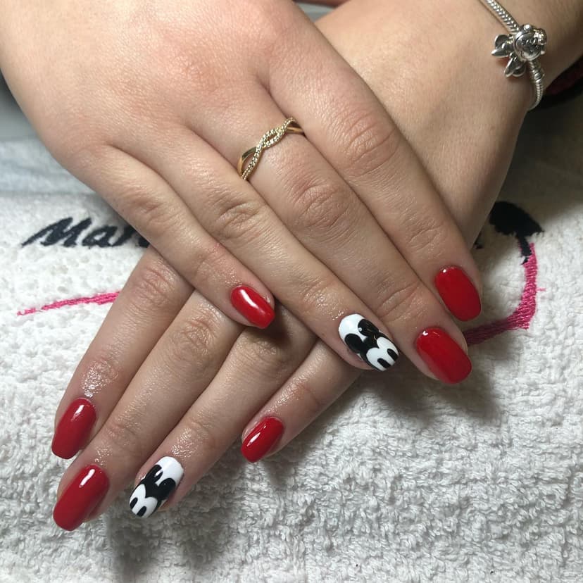 Gel manikir Bor – Salon Mara Nokte Šara