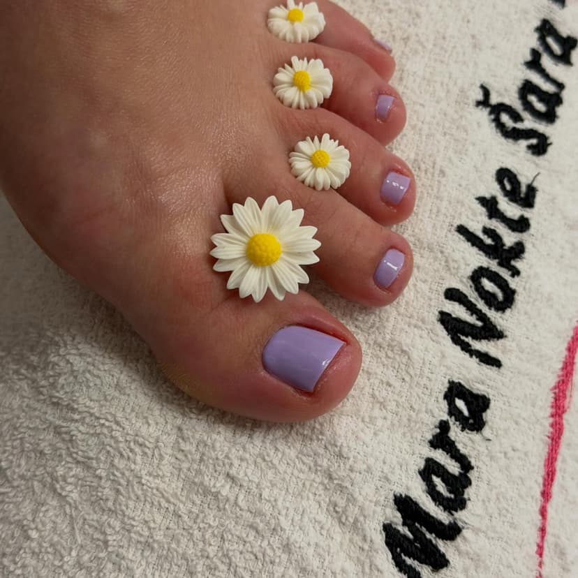 Estetski pedikir – Salon Mara Nokte Šara
